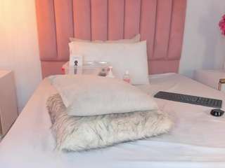 nastyalvanova Live Webcam on CamSoda