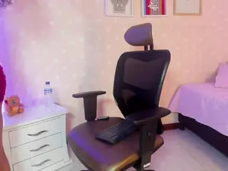 Natashaa-Cooper's Live Sex Cam Show