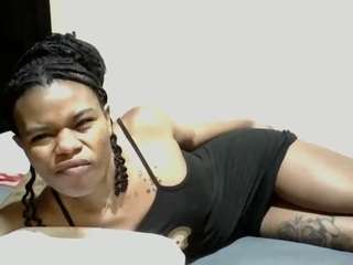 Live cam show with sweetbony
