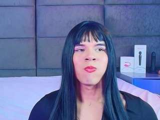 valentino-moon Live Webcam on CamSoda