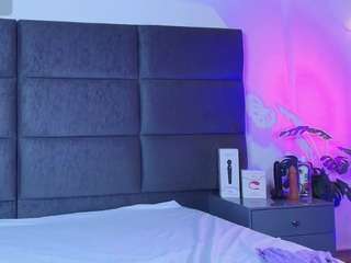 valentino-moon webcam