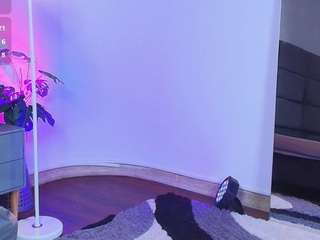 valentino-moon webcam