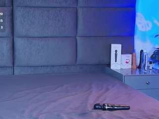 valentino-moon webcam