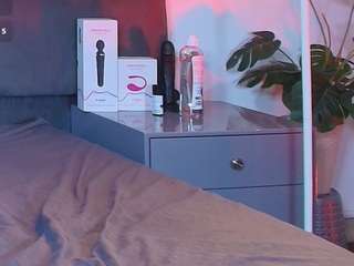 valentino-moon webcam