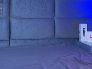 valentino-moon webcam