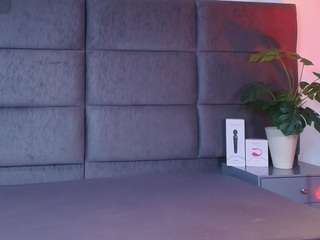 valentino-moon webcam