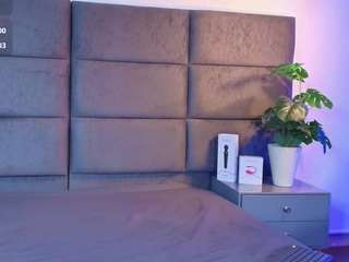 valentino-moon webcam