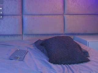valentino-moon webcam