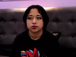 Zhoee's Live Sex Cam Show
