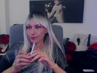 GoddessEvelyn01