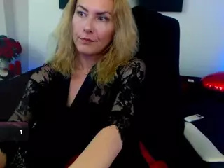 GoddessEvelyn01's Live Sex Cam Show