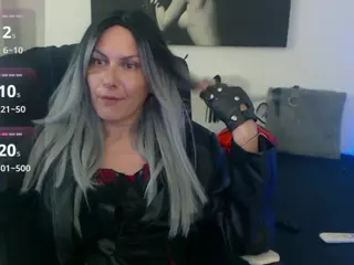 GoddessEvelyn01's Live Sex Cam Show