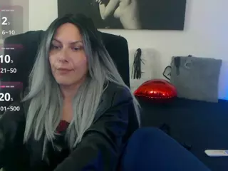 GoddessEvelyn01's Live Sex Cam Show