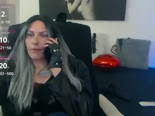 GoddessEvelyn01's Live Sex Cam Show