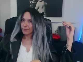 GoddessEvelyn01's Live Sex Cam Show