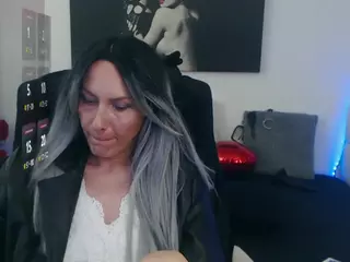 GoddessEvelyn01's Live Sex Cam Show