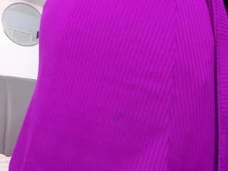 isa-perez's CamSoda show and profile
