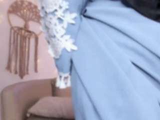 isa-perez Live Webcam on CamSoda