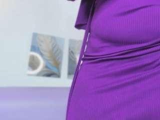 isa-perez Live Webcam on CamSoda