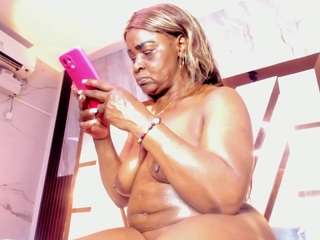 lola-hornei