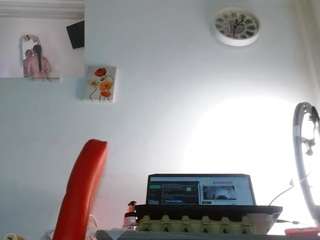 lusymonroe24 live webcam show