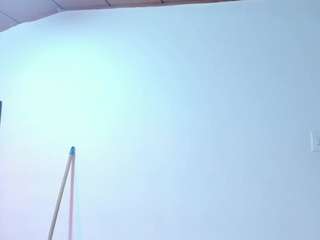 alaia-cute Live Webcam on CamSoda