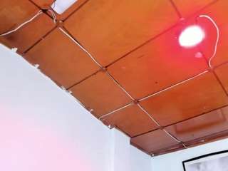 alaia-cute Live Webcam on CamSoda