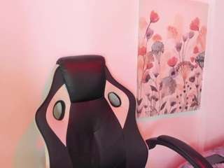  alaia-cute chat room