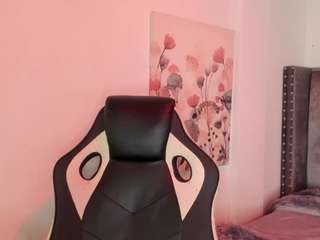 alaia-cute webcam model