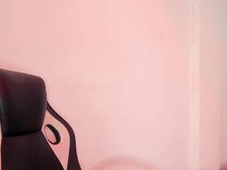alaia-cute Live Webcam on CamSoda