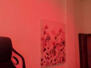 alaia-cute's CamSoda show and profile