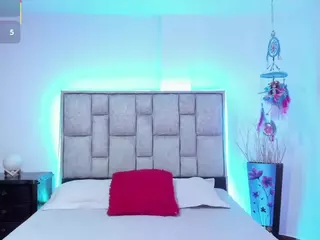 BrianaGuzman's Live Sex Cam Show