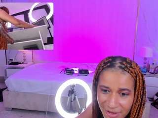 LunaAridi live cam preview