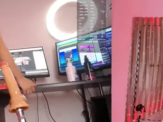 Luna's Live Sex Cam Show