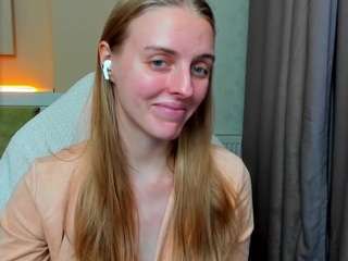 jam-cream webcam model