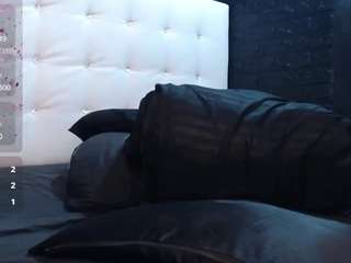 selena-fox webcam