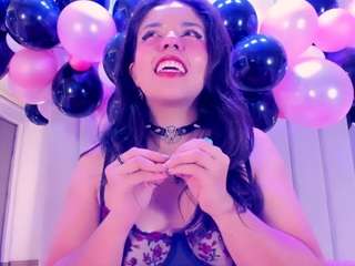 ivannabellini01's CamSoda show and profile