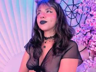 IvannaBellini01 live cam preview