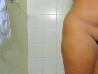aisharhodes00 Live Webcam on CamSoda