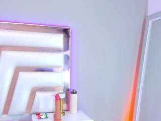 AishaRhodes00 live webcam show