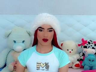 alanna-dollsx's CamSoda show and profile