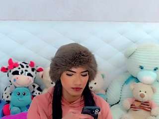 alanna-dollsx Live Webcam on CamSoda