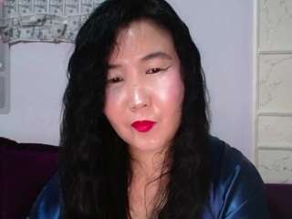 betlu's CamSoda show and profile