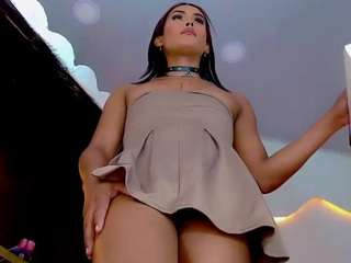 Live cam show with carolinna-doll