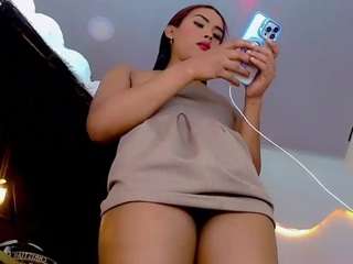 Live cam show with carolinna-doll