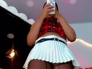 carolinna-doll live webcam show