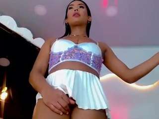 carolinna-doll live cam