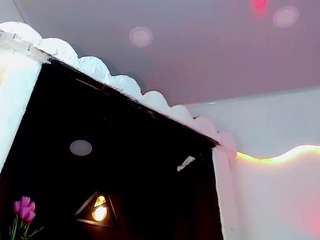 carolinna-doll's live room