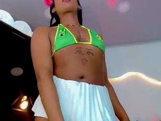 carolinna-doll