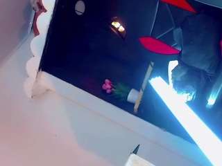 carolinna-doll live cam